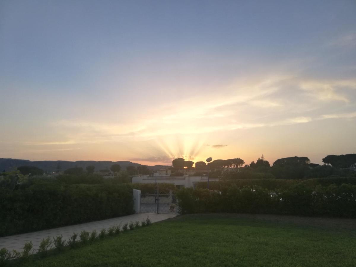 Le Stelle Di Orione Villa Fontane Bianche Exterior foto